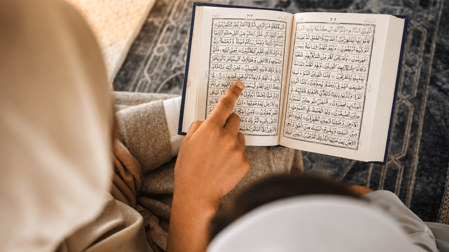 كيف يتحول الاهتمام بالأبناء من رعاية إلى تربية؟